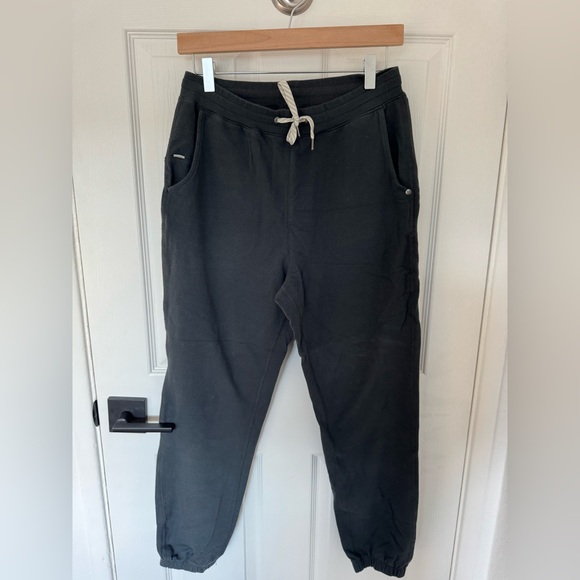 Vuori Women’s Jogger Sweatpants - Picture 1 of 5